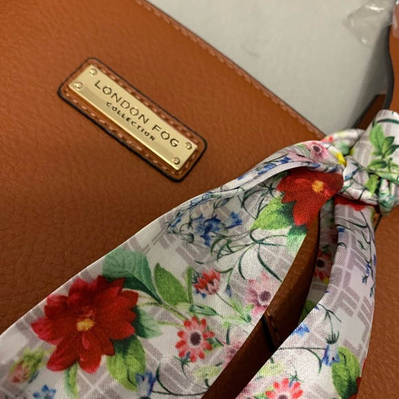 NEW London Fog Shoulder Bag with Silk Ribbon Red Floral Print - Picture 9 of 15